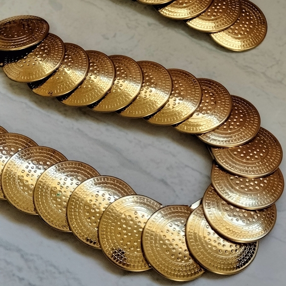 Gold Tone Coin Stretch Belt Glam Rock 80s Vintage Retro Women's - Picture 8 of 10